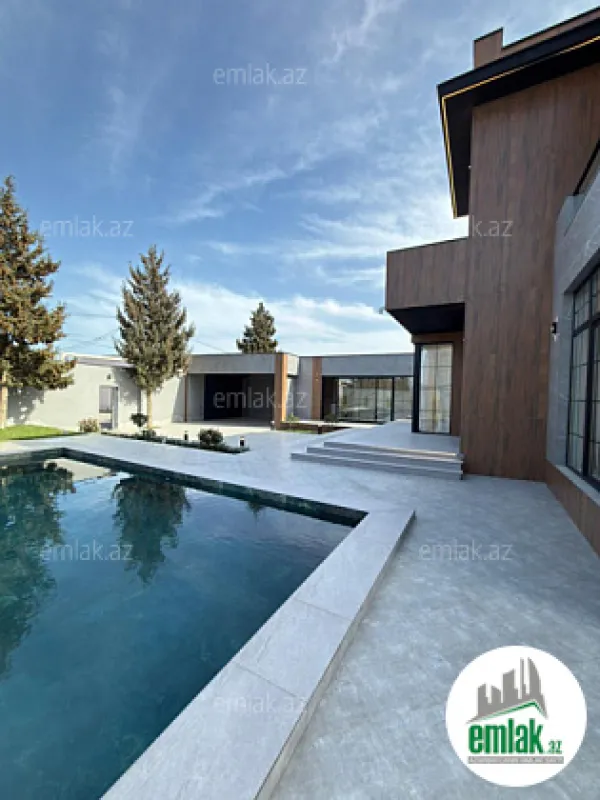 Satılır 5 otaqlı mənzil 300 m²