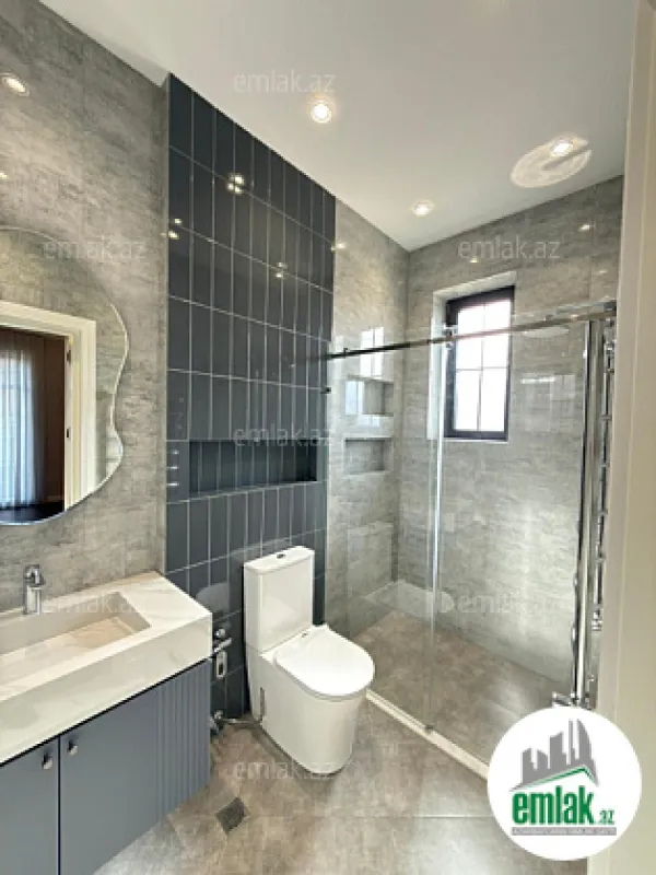 Satılır 5 otaqlı mənzil 300 m²