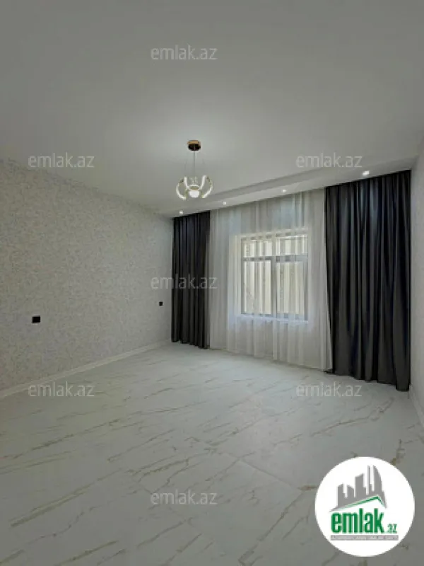 Satılır 4 otaqlı mənzil 180 m²