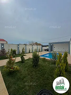 Satılır 4 otaqlı mənzil 180 m²
