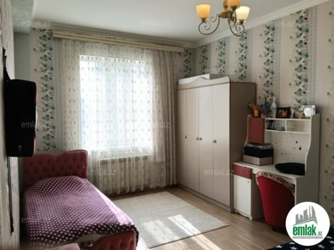 Satılır 3 otaqlı yeni tikili 90 m²