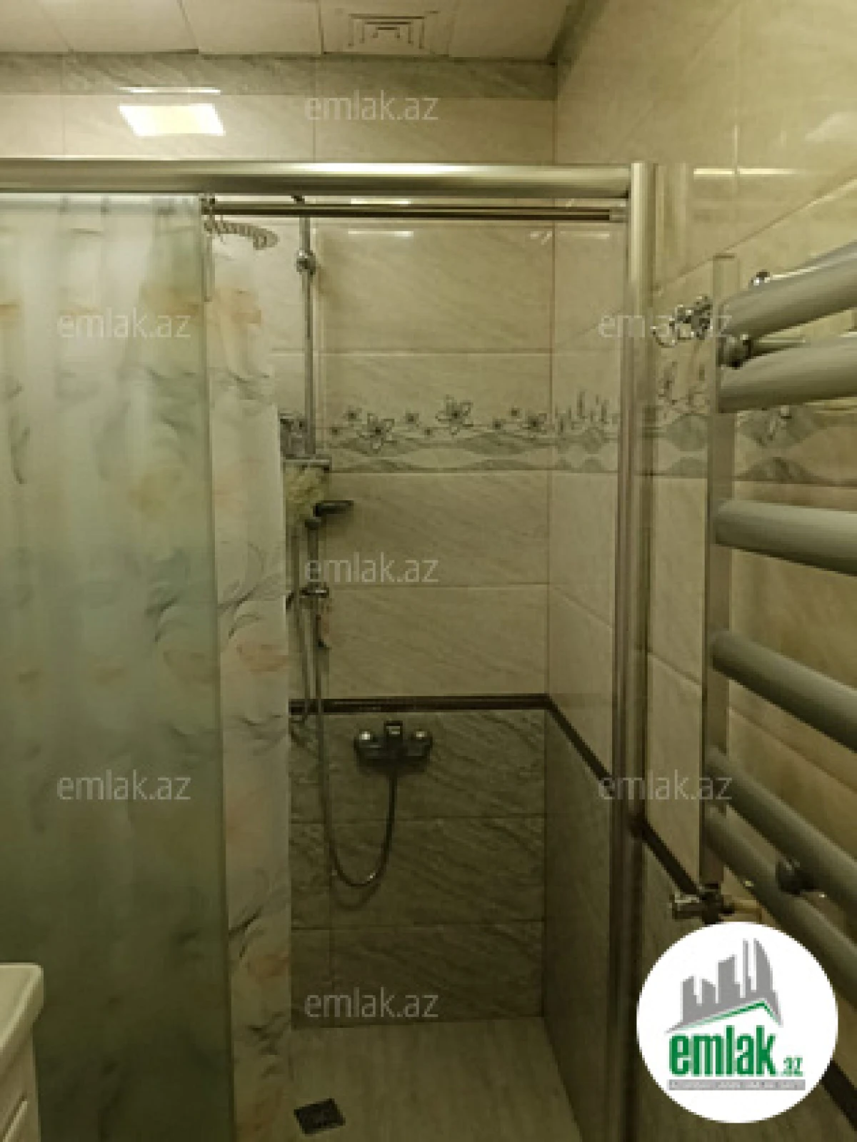 Satılır 3 otaqlı yeni tikili 90 m²