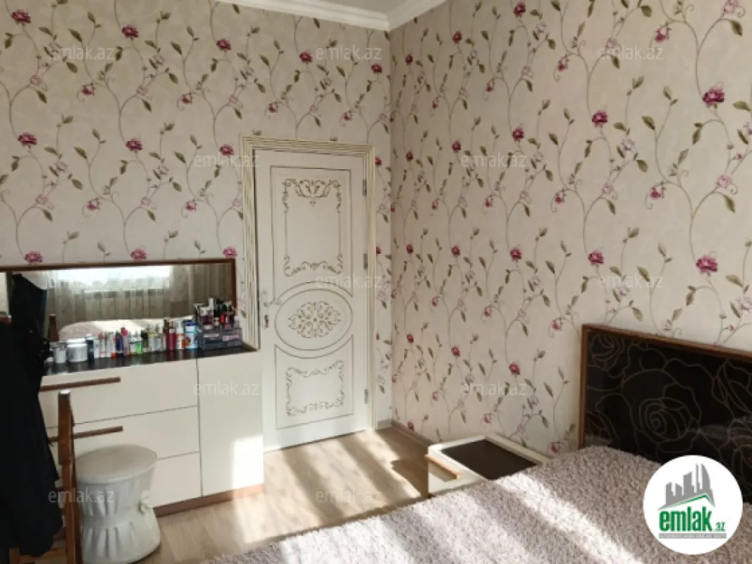 Satılır 3 otaqlı yeni tikili 90 m²