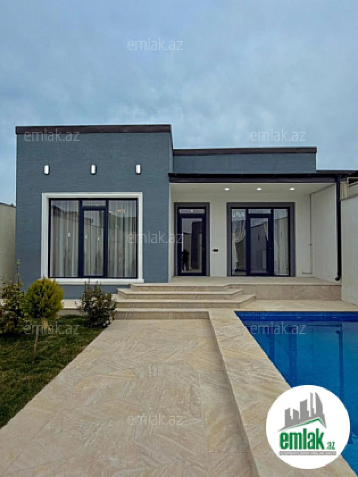 Satılır 4 otaqlı mənzil 170 m²