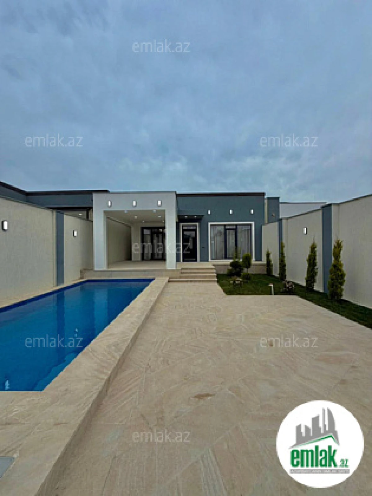 Satılır 4 otaqlı mənzil 150 m²