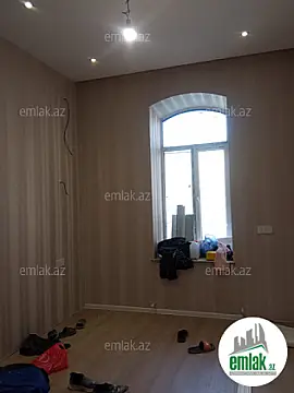 Satılır 2 otaqlı köhnə tikili 44 m²