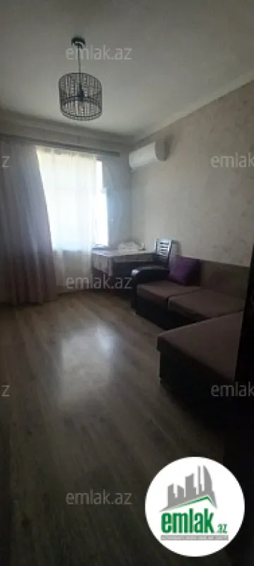 Satılır 4 otaqlı köhnə tikili 70 m²