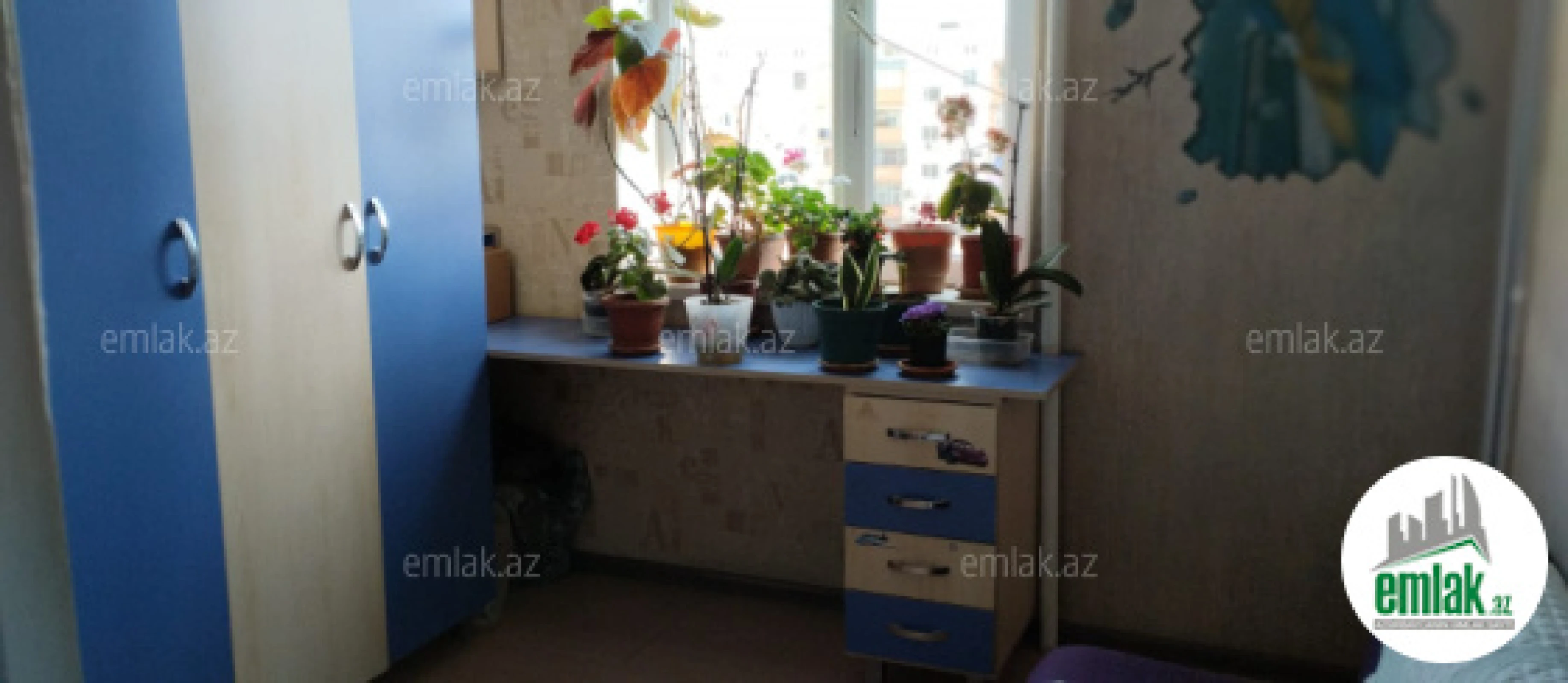 Satılır 4 otaqlı köhnə tikili 70 m²