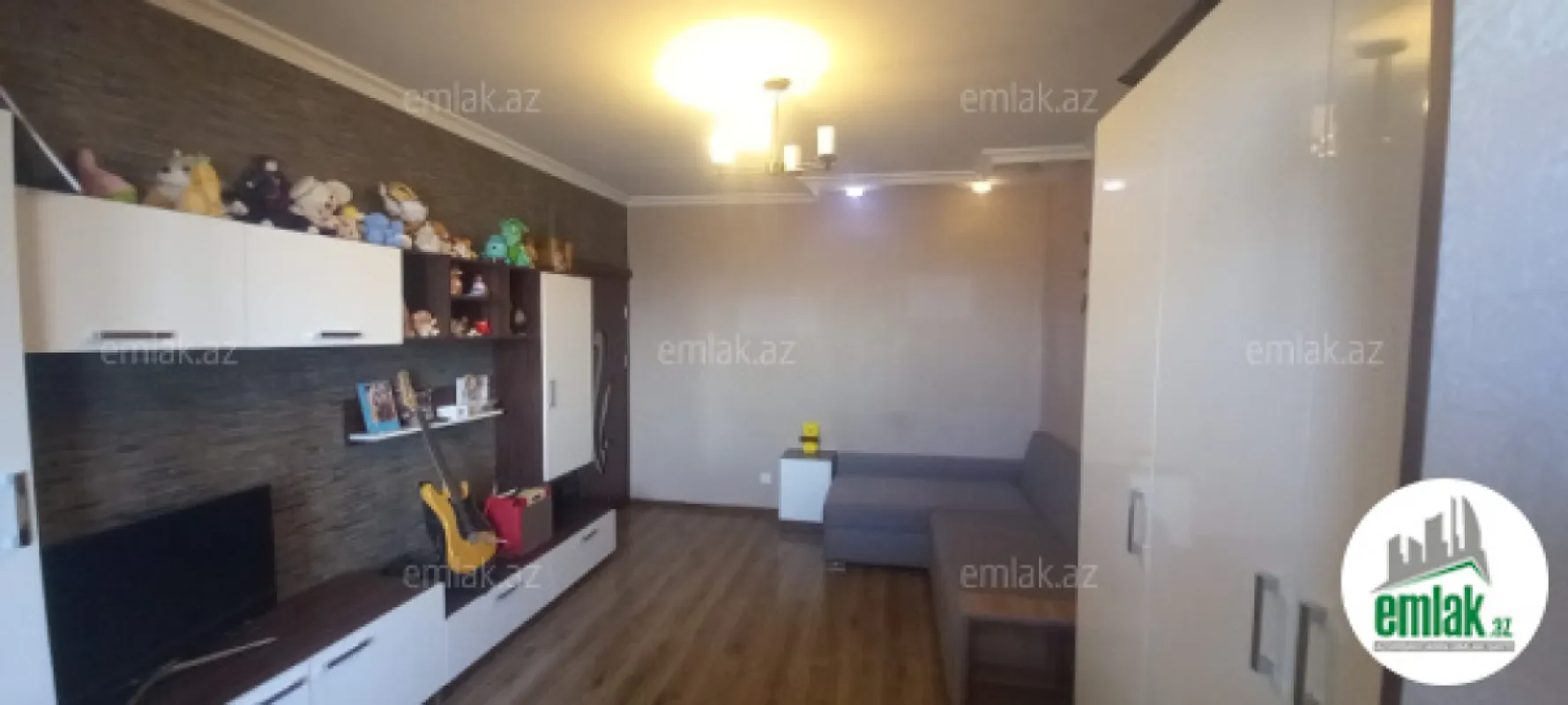 Satılır 4 otaqlı köhnə tikili 70 m²