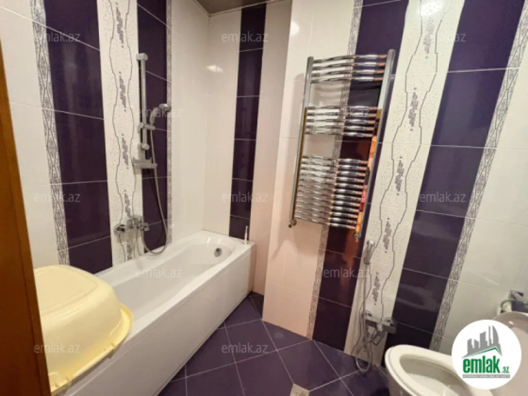 Satılır 4 otaqlı yeni tikili 180 m²