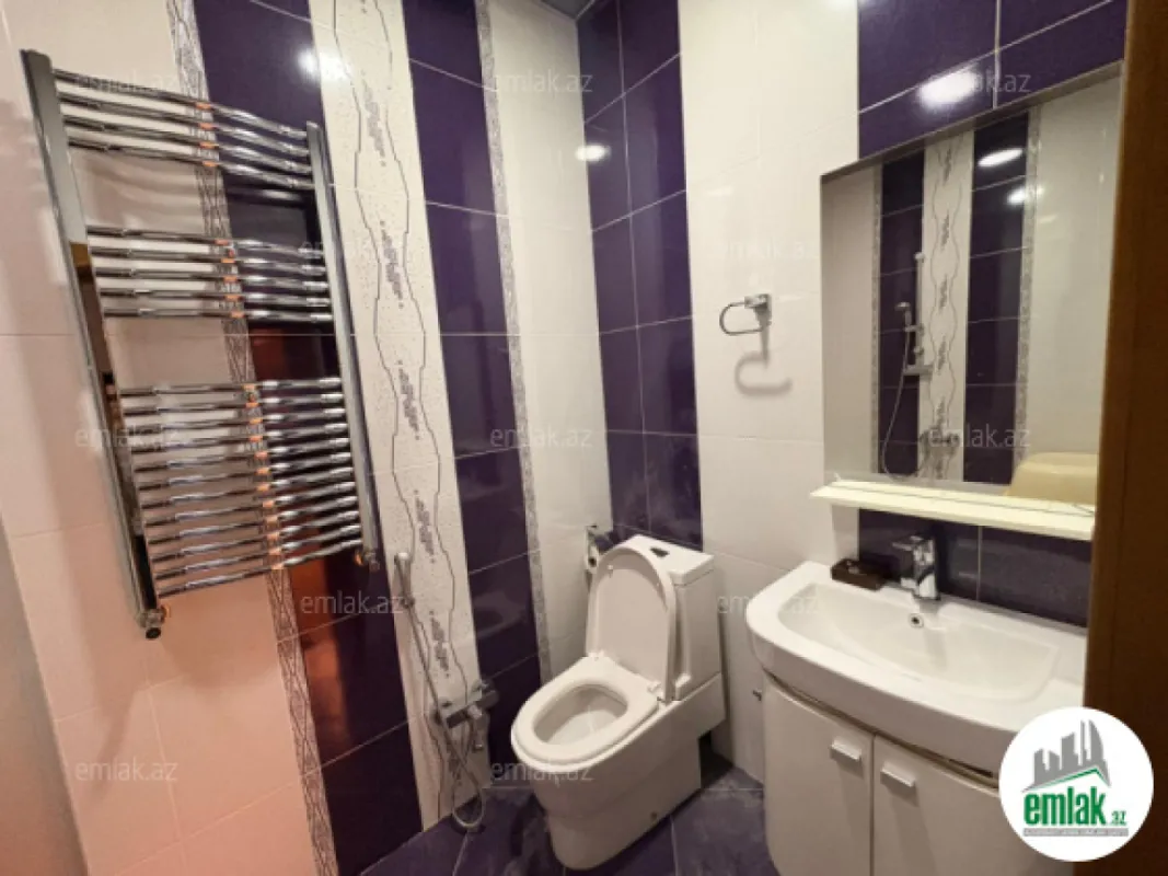 Satılır 4 otaqlı yeni tikili 180 m²