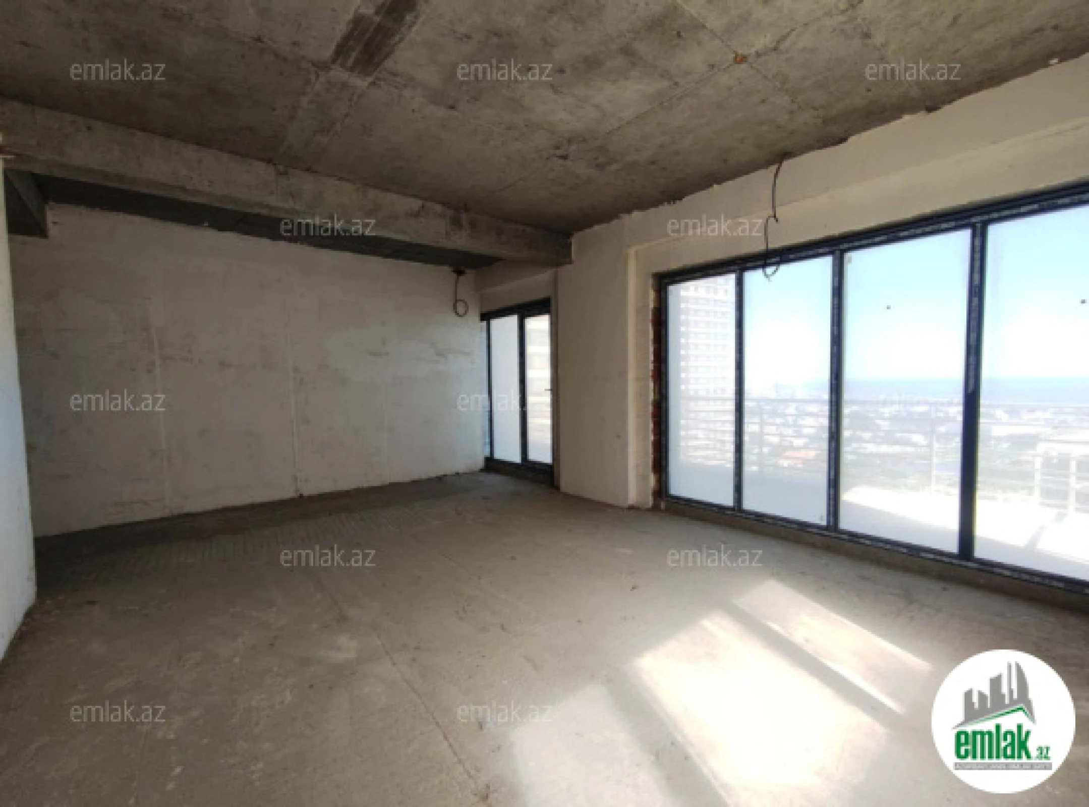 Satılır 3 otaqlı yeni tikili 163 m²