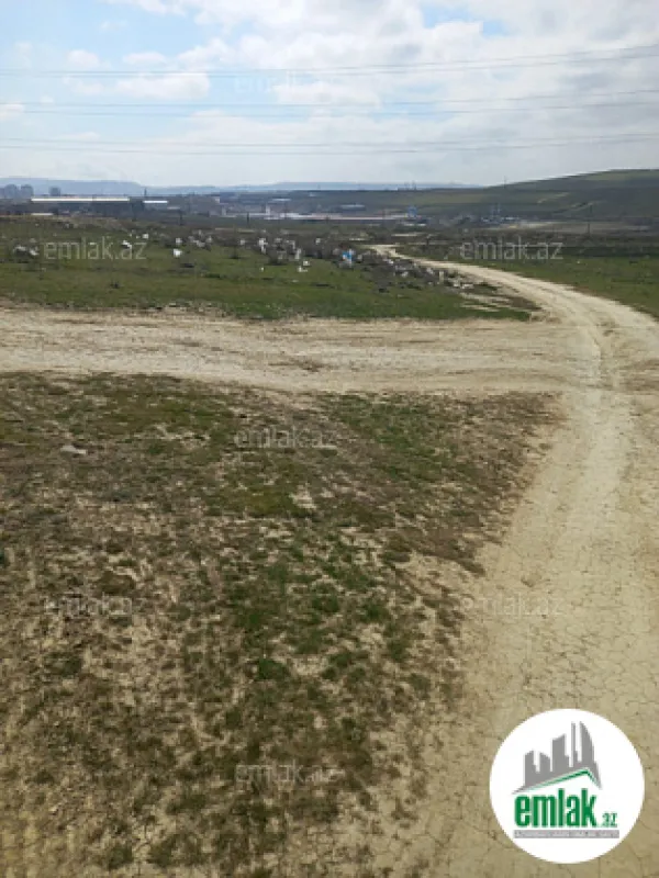 Satılır torpaq sahəsi 12 m²