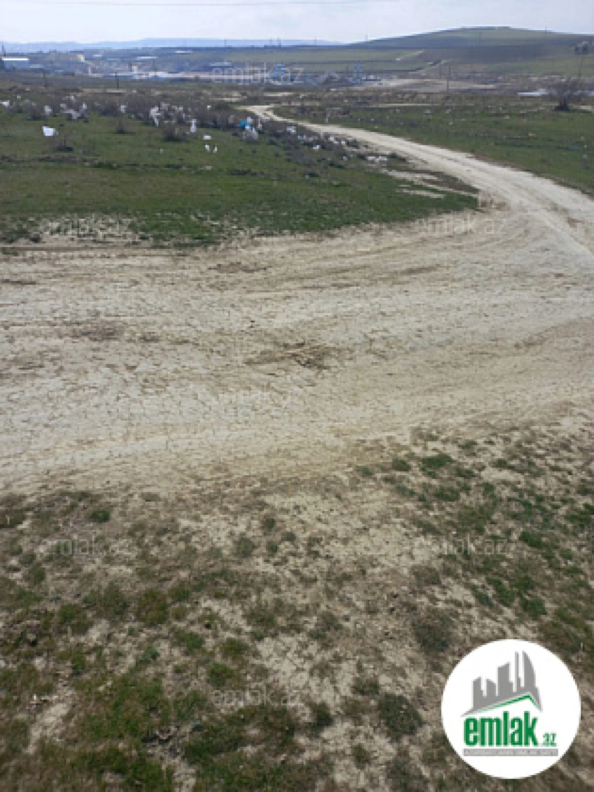 Satılır torpaq sahəsi 12 m²