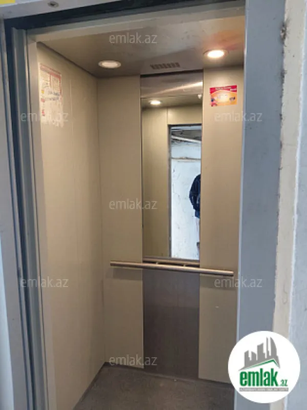 Satılır 2 otaqlı köhnə tikili 65 m²