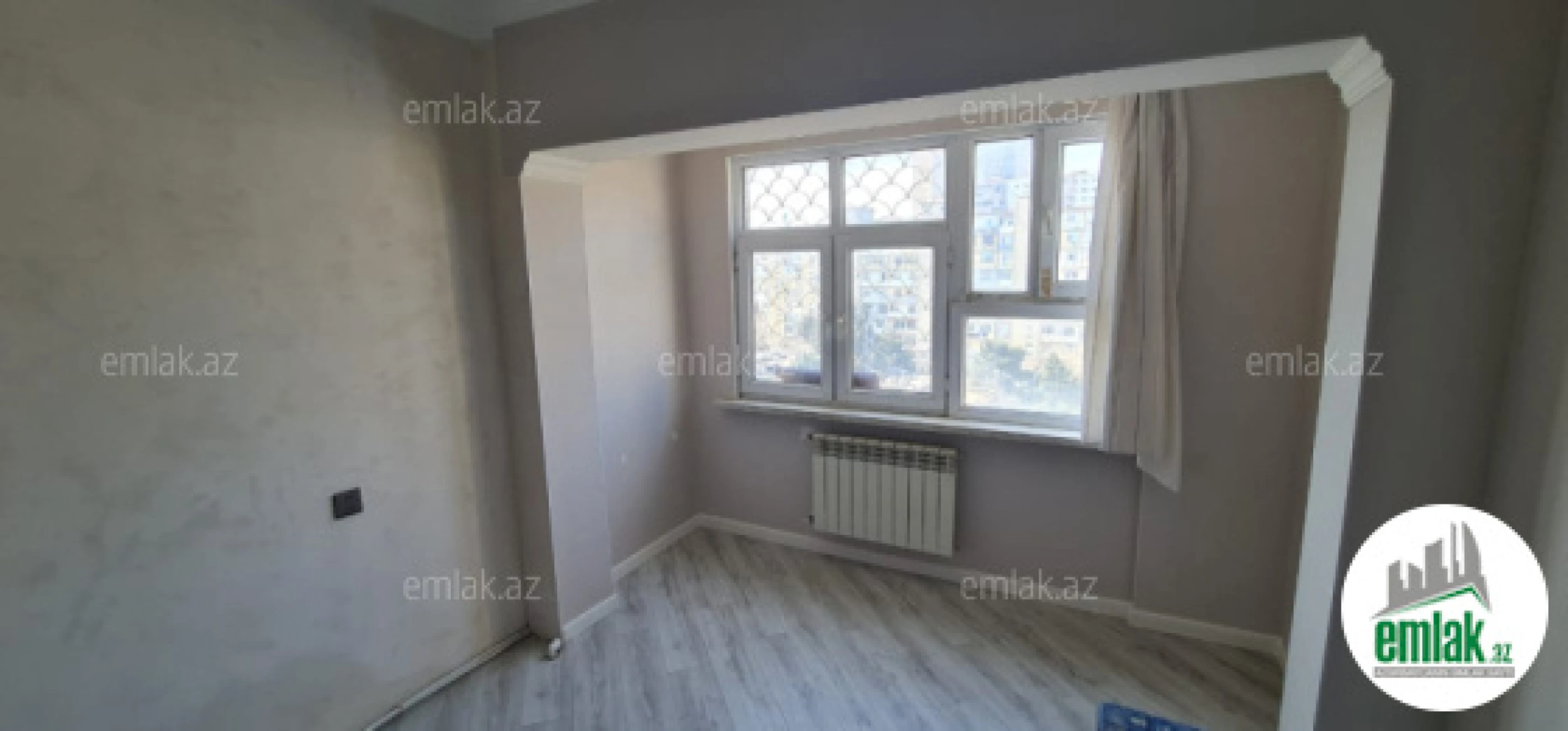 Satılır 2 otaqlı köhnə tikili 65 m²