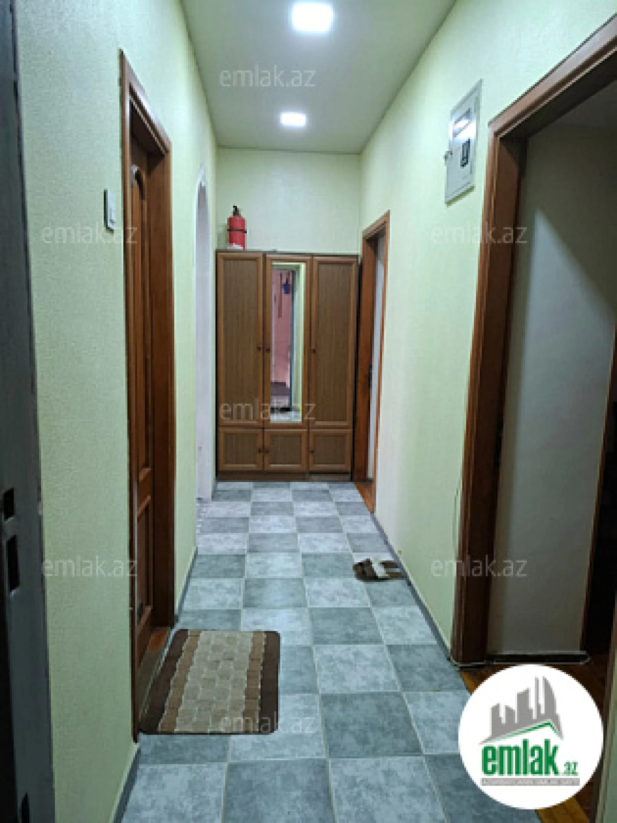 Satılır 3 otaqlı köhnə tikili 80 m²