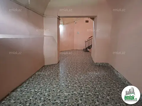 Satılır 3 otaqlı köhnə tikili 80 m²