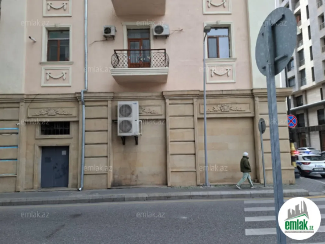 Satılır 3 otaqlı köhnə tikili 80 m²