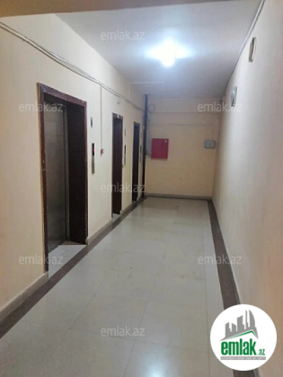 Satılır 3 otaqlı yeni tikili 150 m²