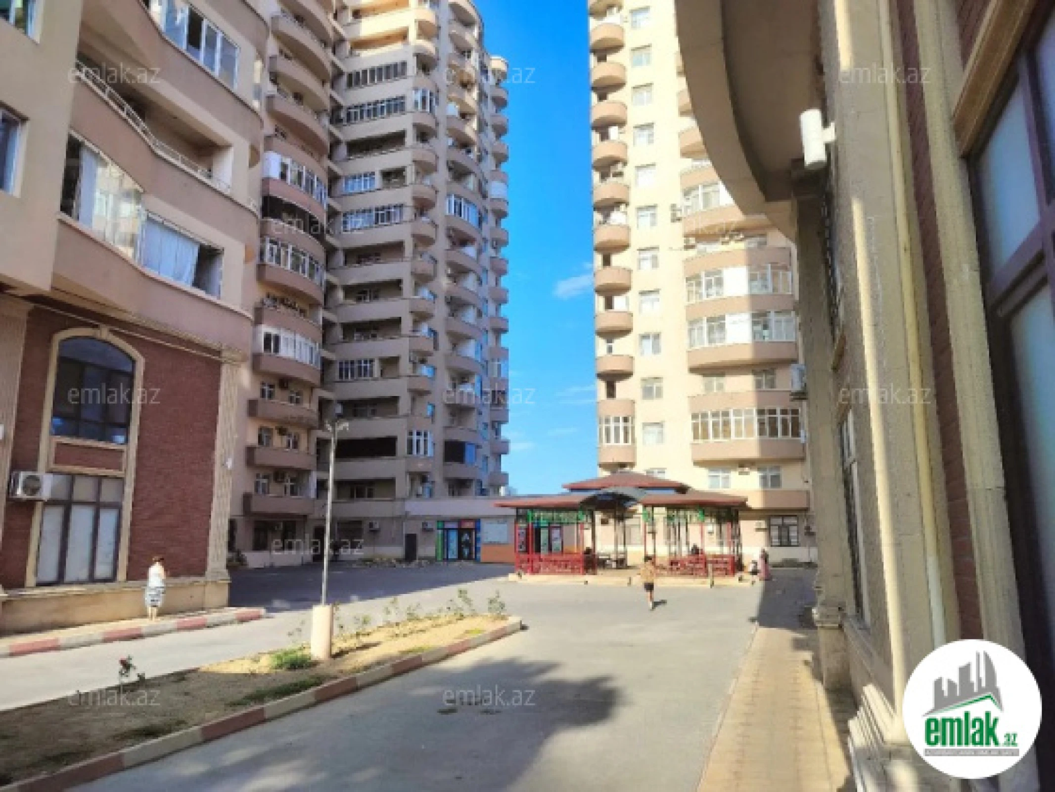 Satılır 3 otaqlı yeni tikili 150 m²