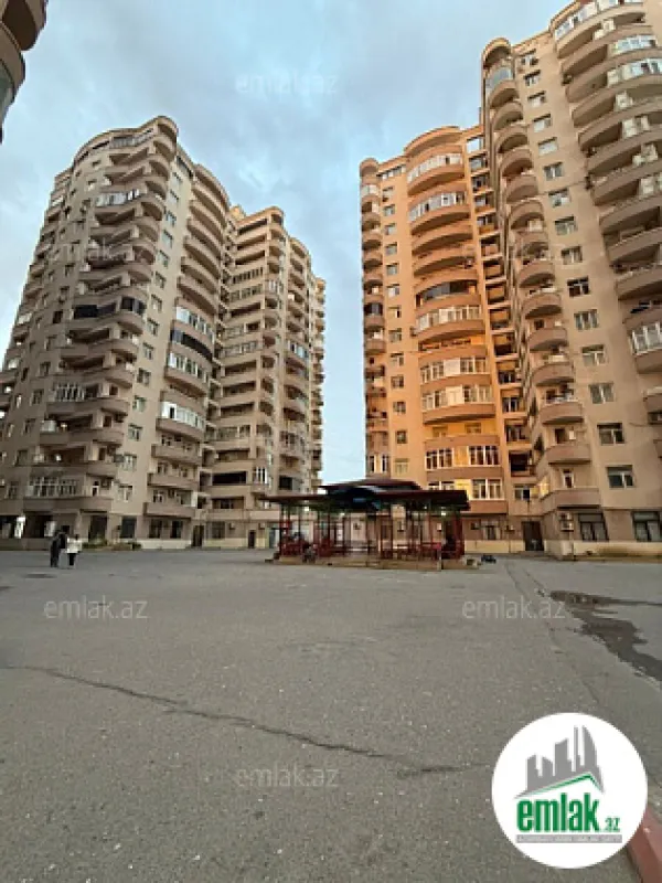 Satılır 3 otaqlı yeni tikili 150 m²