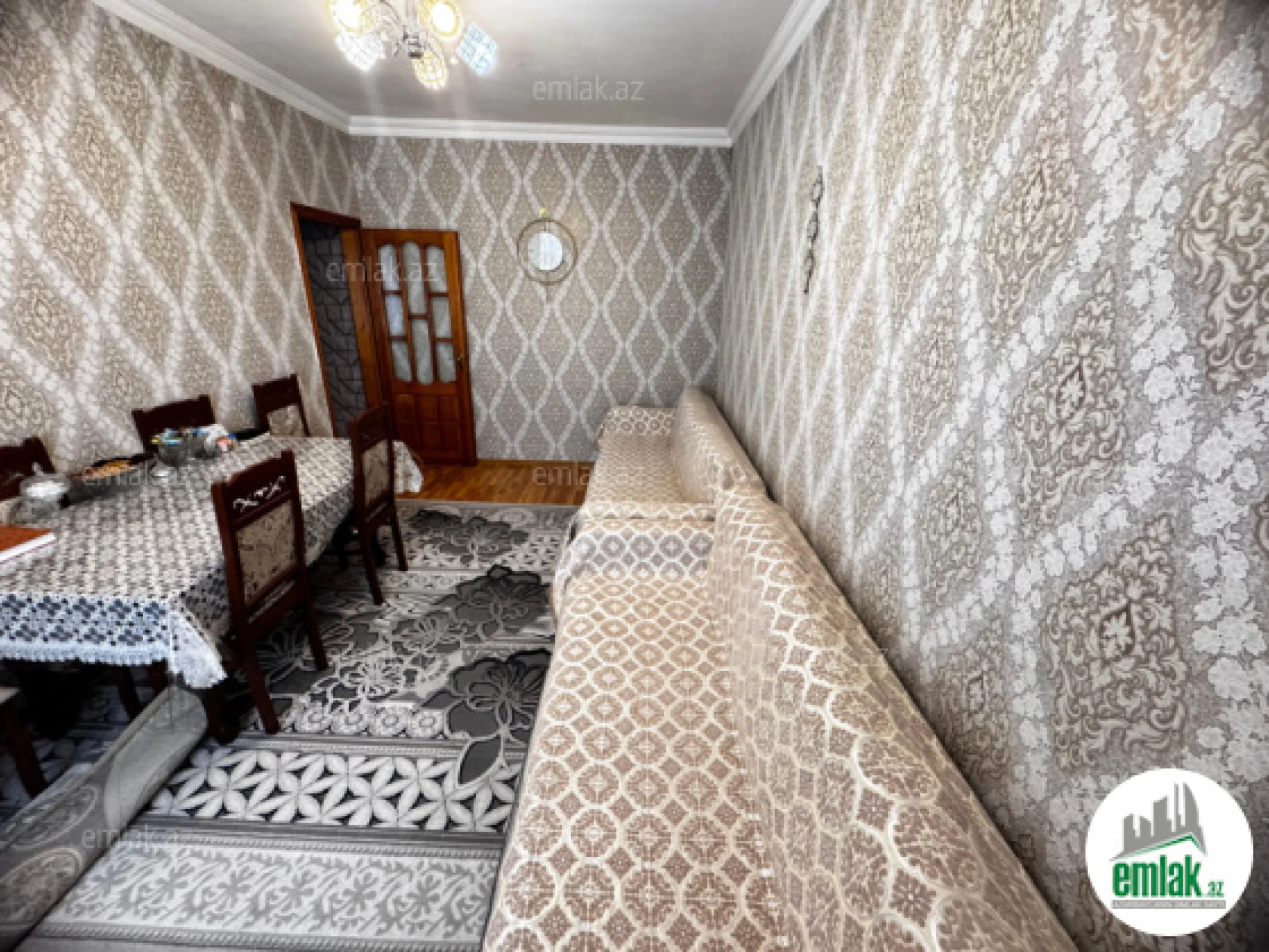 Satılır 2 otaqlı köhnə tikili 65 m²