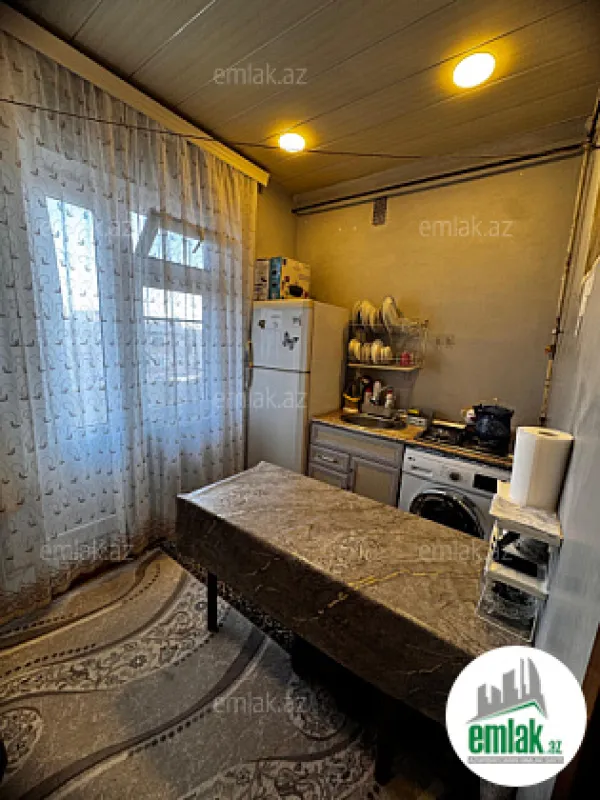 Satılır 2 otaqlı köhnə tikili 65 m²