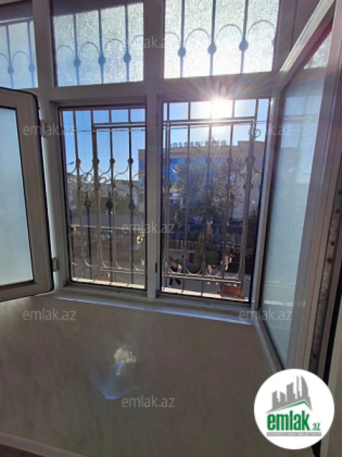 Satılır 2 otaqlı köhnə tikili 60 m²