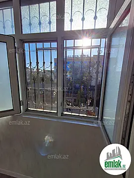 Satılır 2 otaqlı köhnə tikili 60 m²