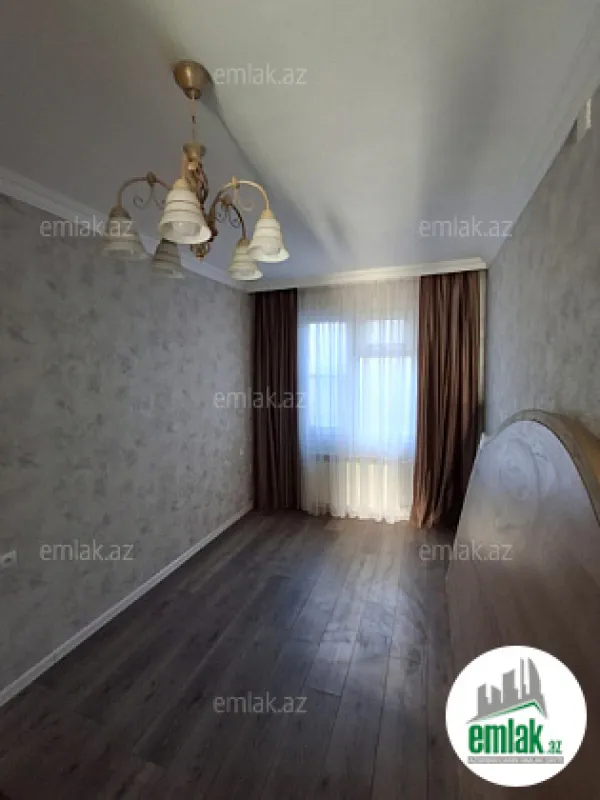 Satılır 2 otaqlı köhnə tikili 60 m²