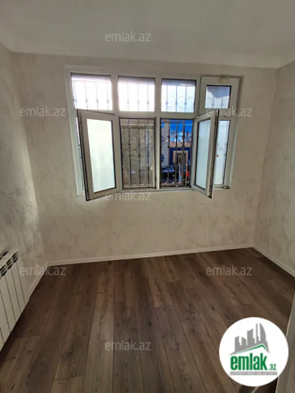Satılır 2 otaqlı köhnə tikili 60 m²