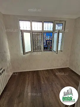 Satılır 2 otaqlı köhnə tikili 60 m²