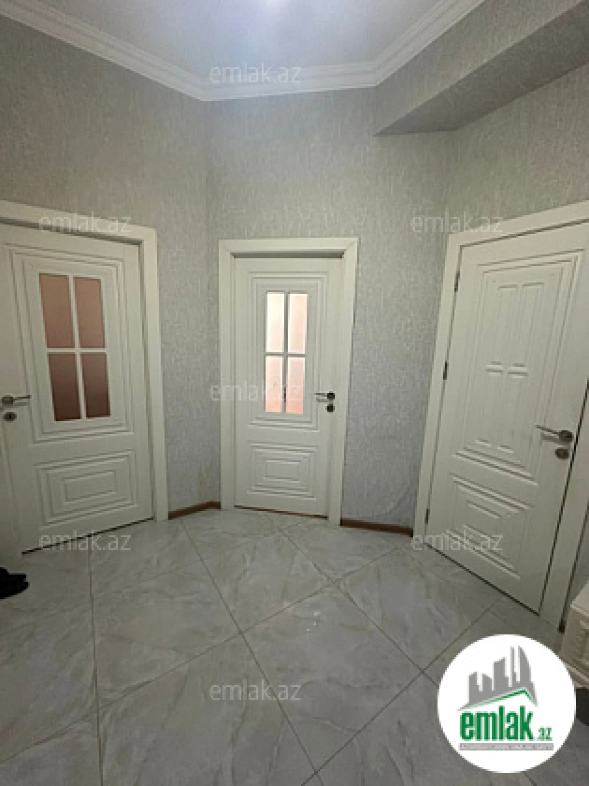 Satılır 3 otaqlı yeni tikili 88 m²