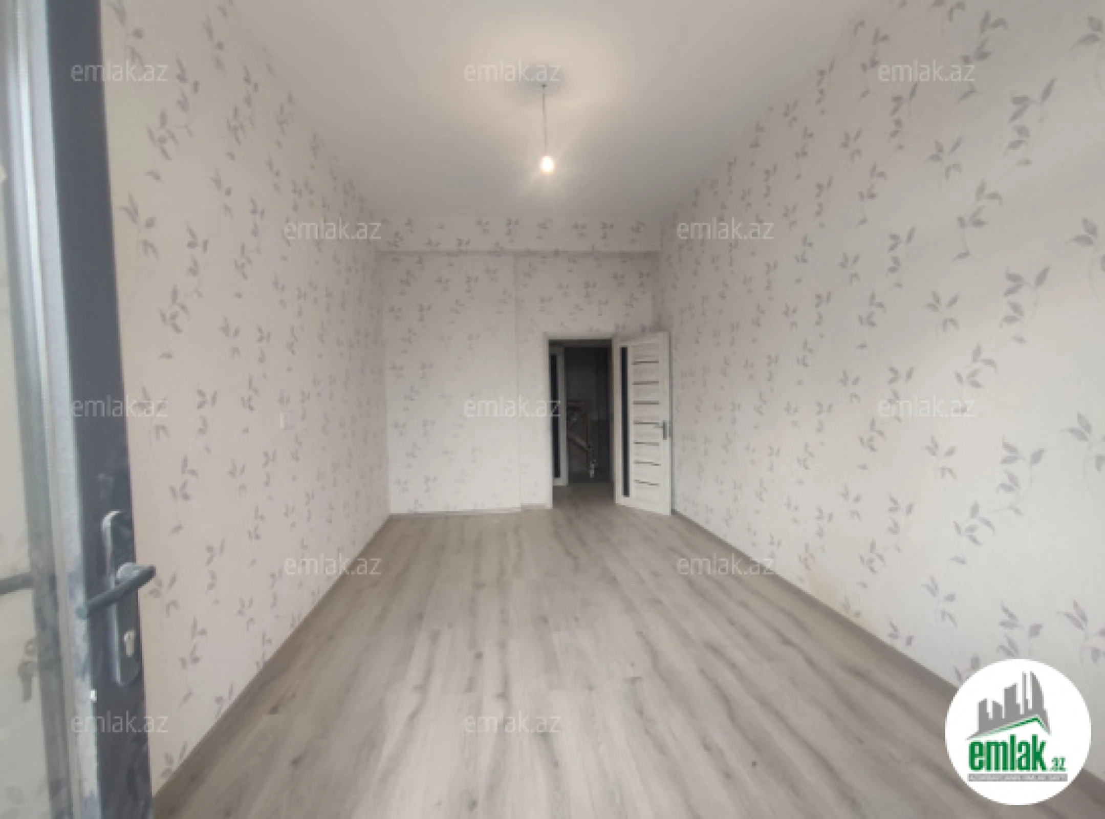 Satılır 2 otaqlı yeni tikili 100 m²