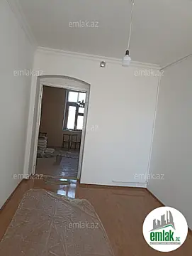Satılır 2 otaqlı köhnə tikili 60 m²