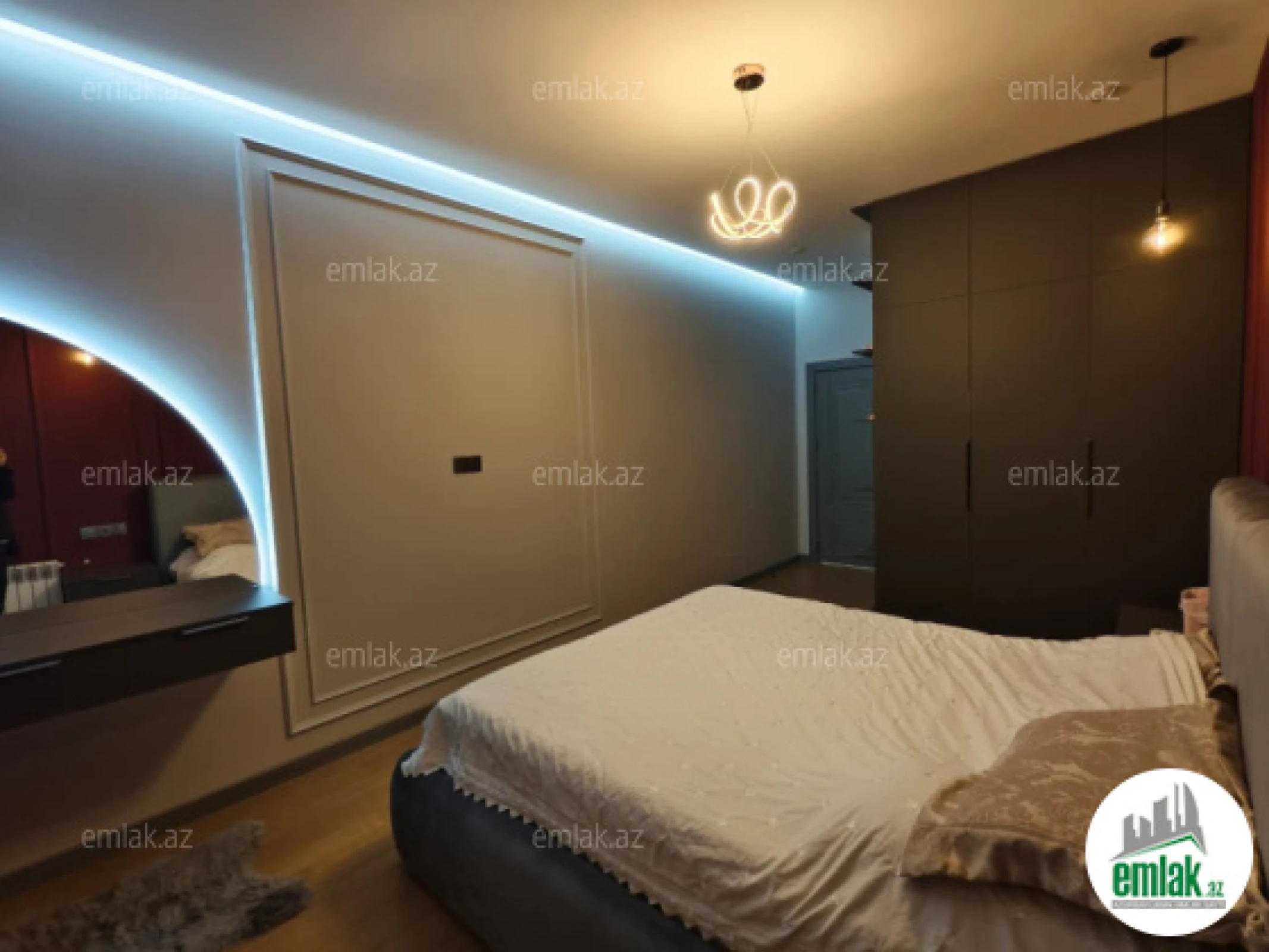 Satılır 3 otaqlı yeni tikili 158 m²