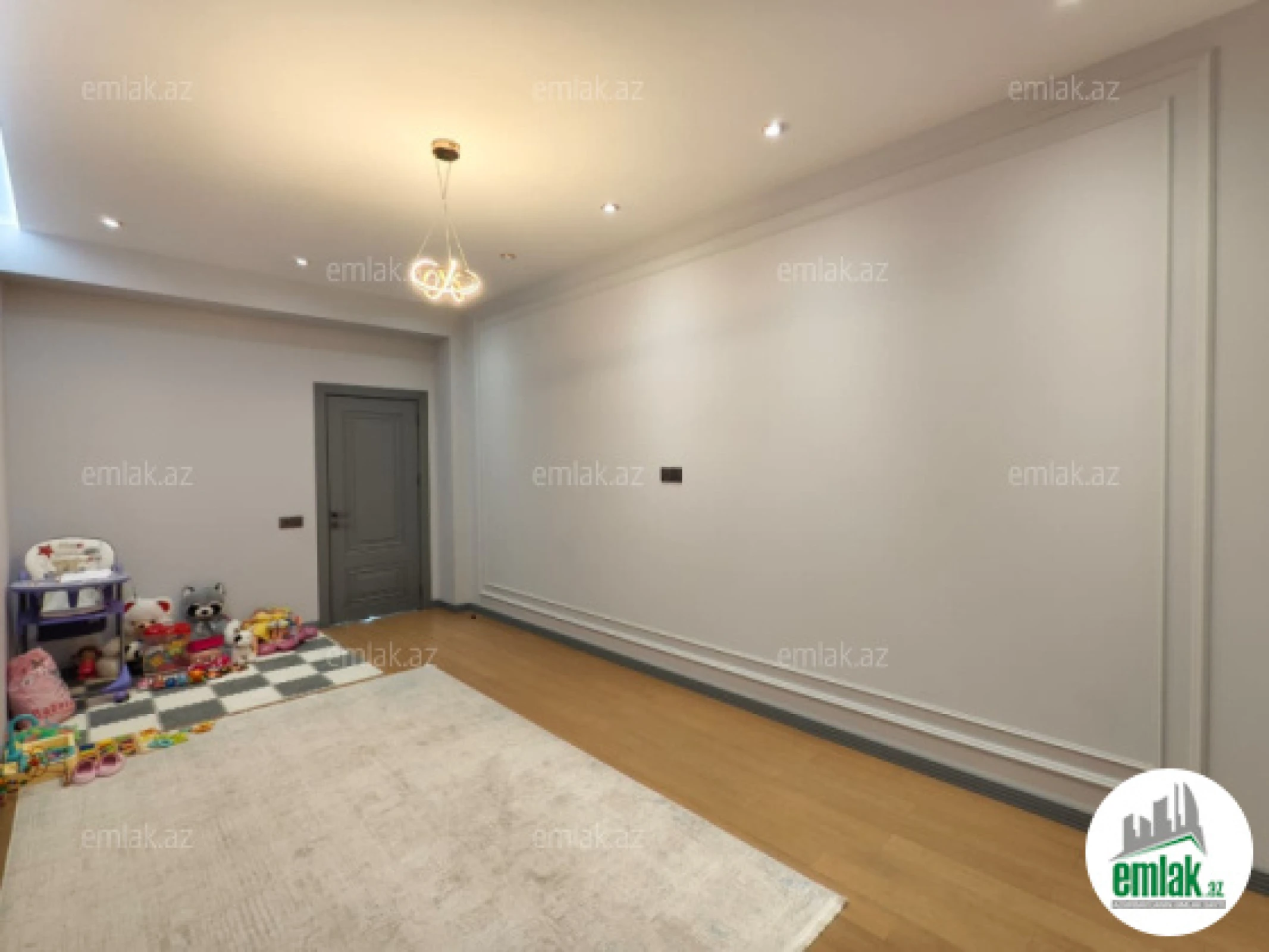Satılır 3 otaqlı yeni tikili 158 m²