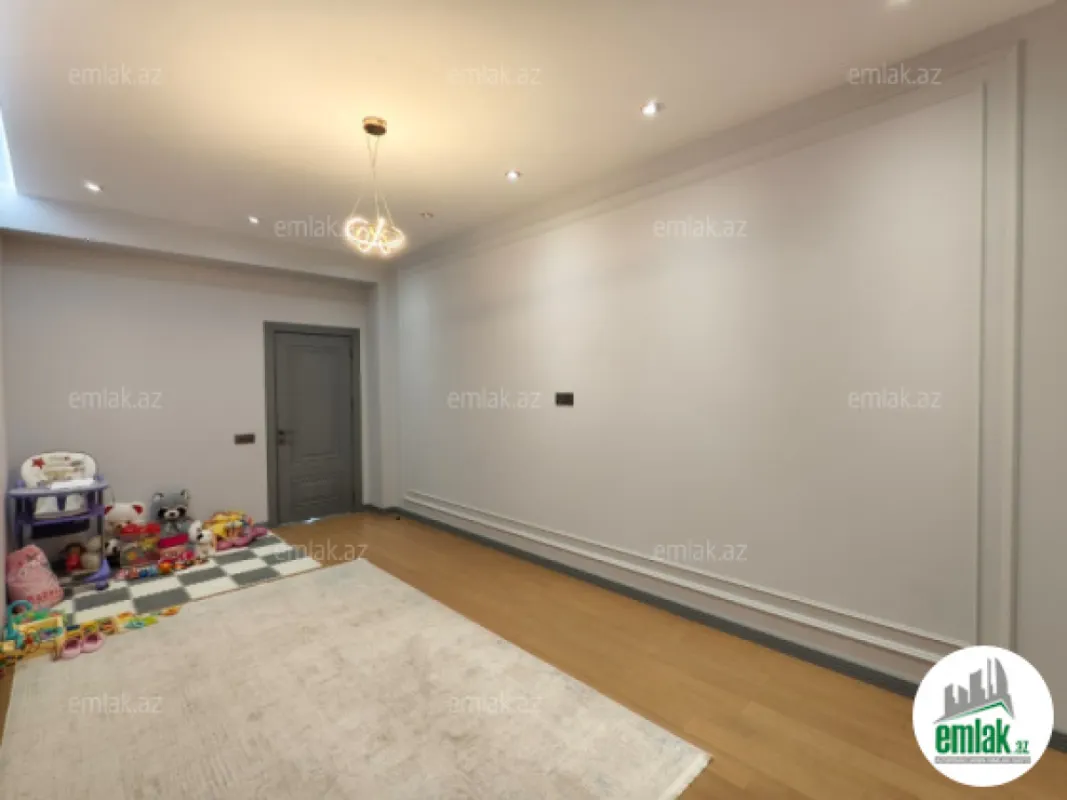 Satılır 3 otaqlı yeni tikili 158 m²