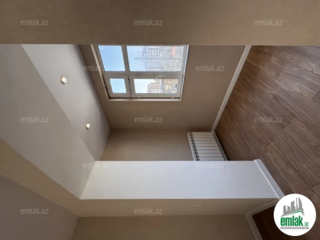 Satılır 3 otaqlı köhnə tikili 60 m²