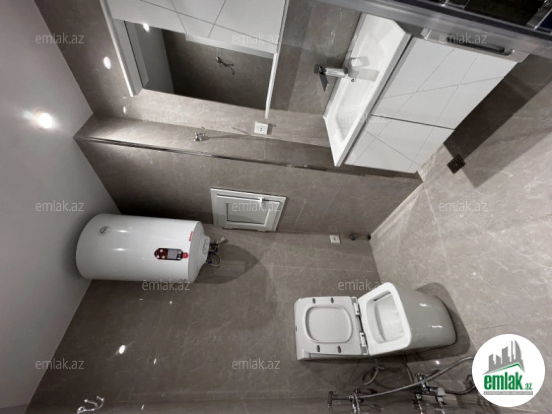 Satılır 3 otaqlı köhnə tikili 60 m²