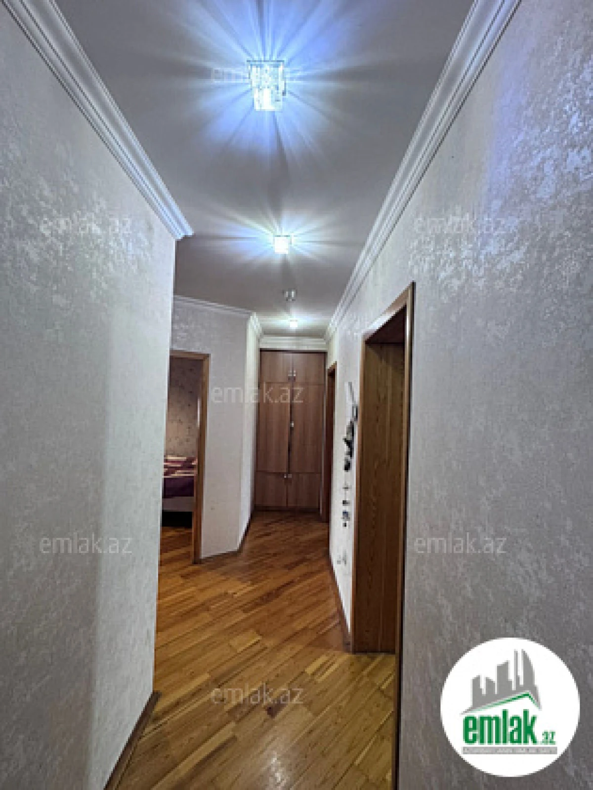 Satılır 3 otaqlı köhnə tikili 60 m²