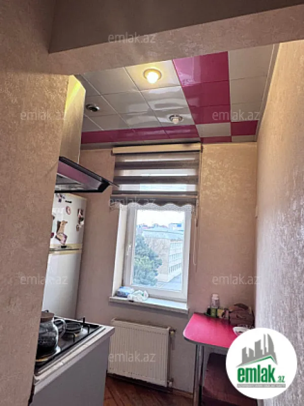 Satılır 3 otaqlı köhnə tikili 60 m²