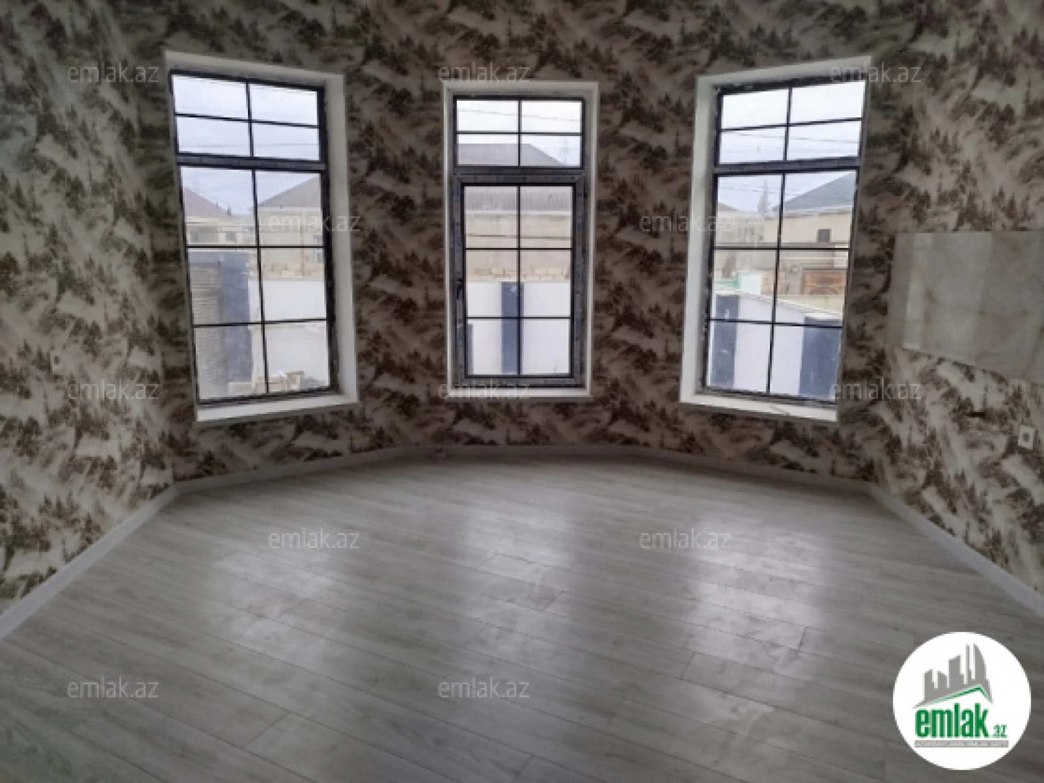Satılır 5 otaqlı həyət evi 170 m²