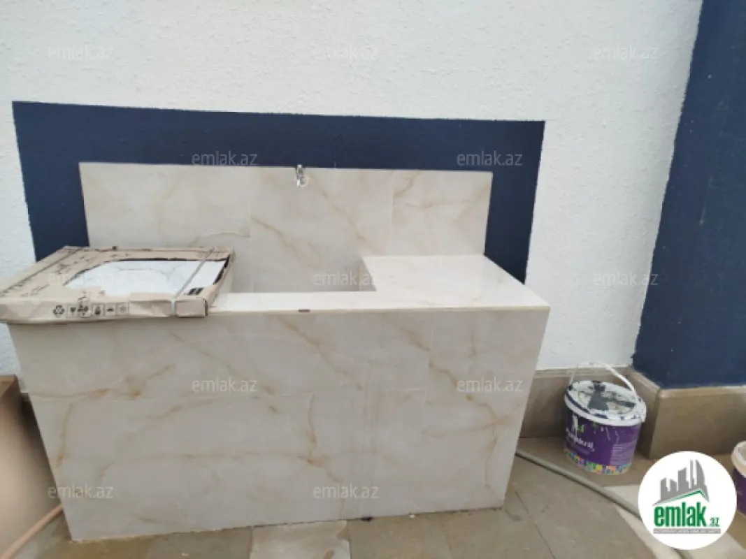 Satılır 5 otaqlı həyət evi 170 m²