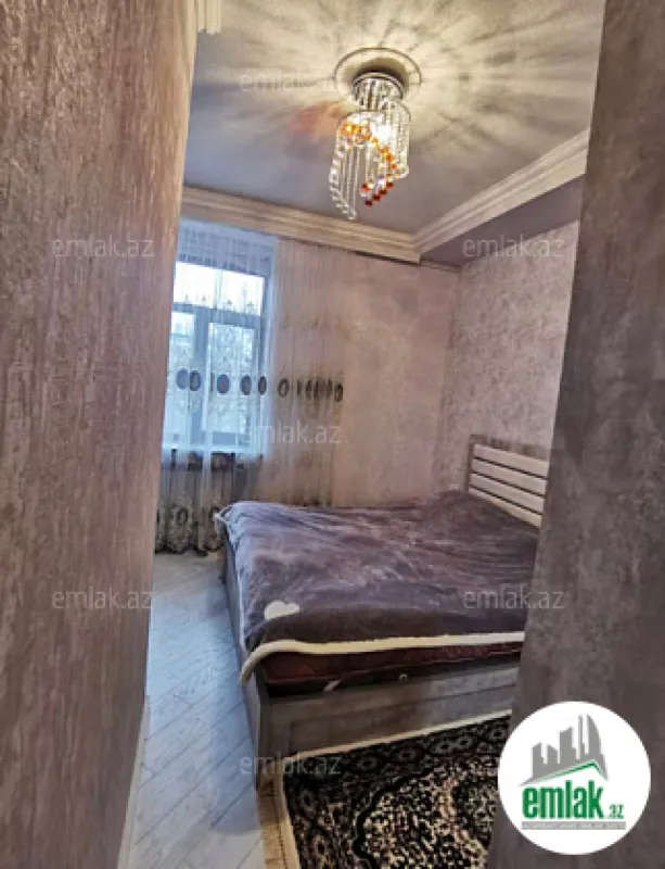 Satılır 1 otaqlı köhnə tikili 60 m²