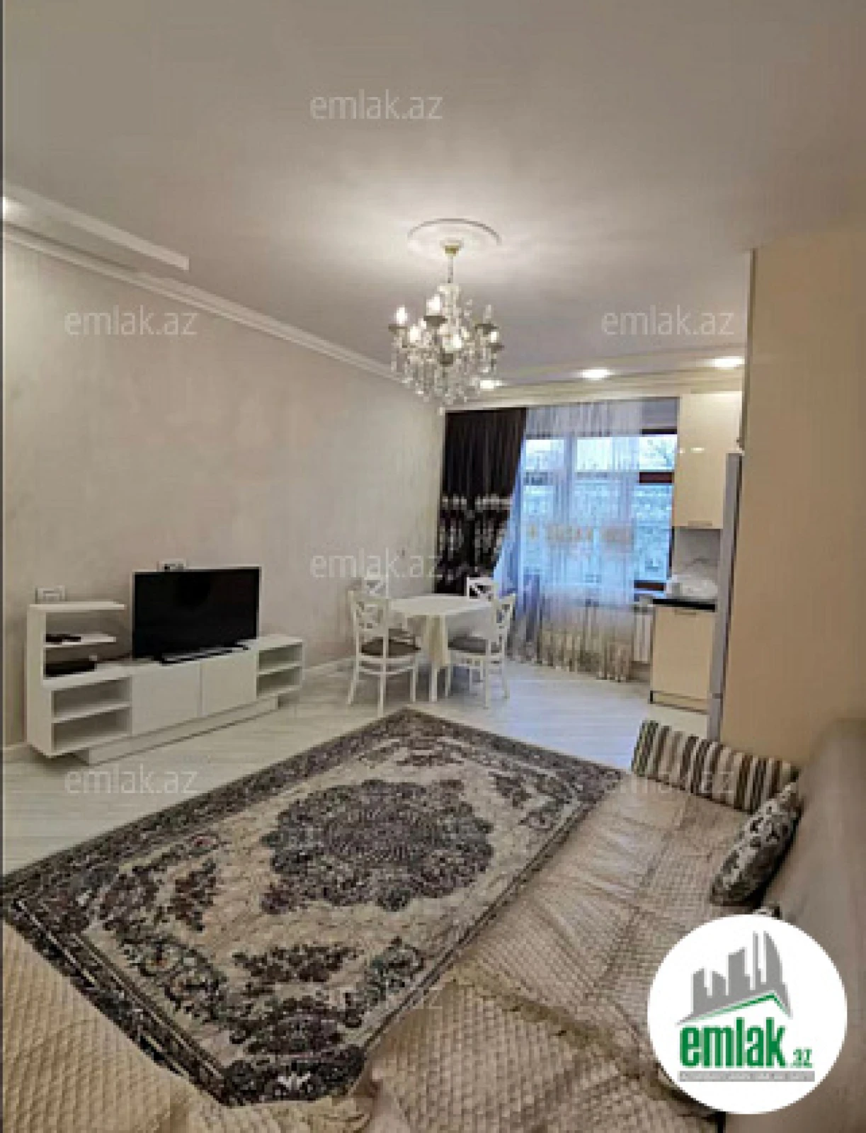Satılır 1 otaqlı köhnə tikili 60 m²