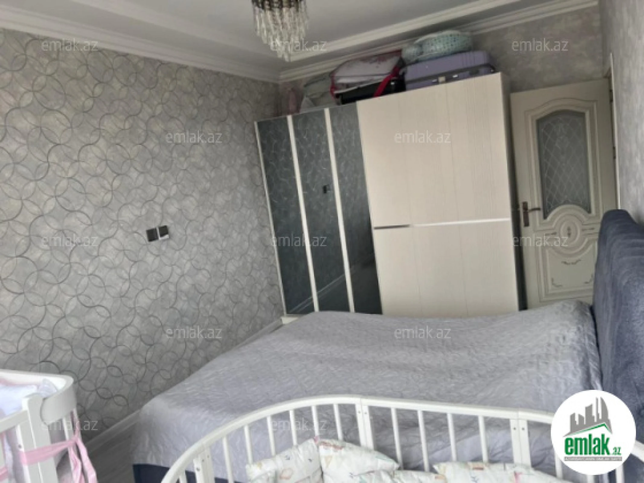 Satılır 3 otaqlı köhnə tikili 70 m²