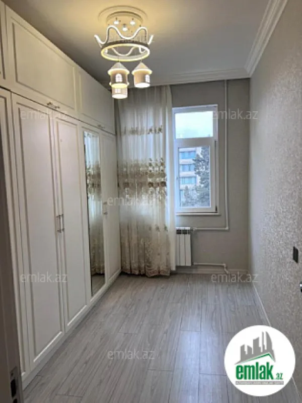 Satılır 3 otaqlı köhnə tikili 70 m²