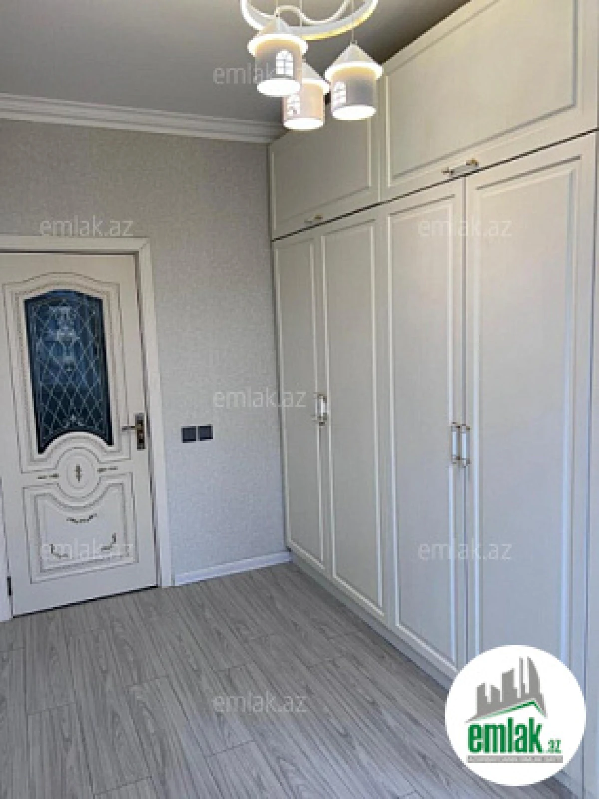 Satılır 3 otaqlı köhnə tikili 70 m²